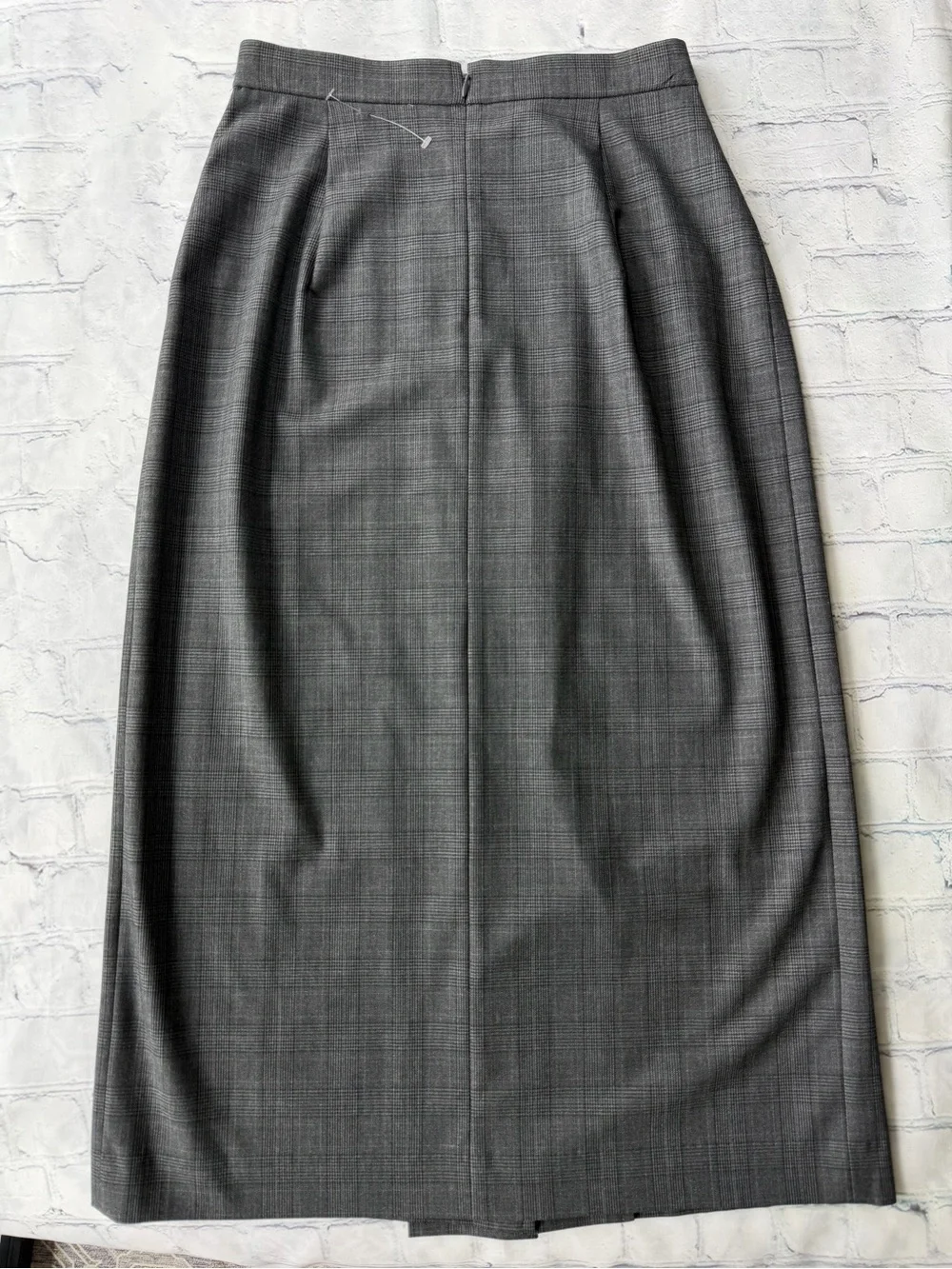 ✅ Uniqlo Gray Pleated Midi Skirt size S waist 26-27 in